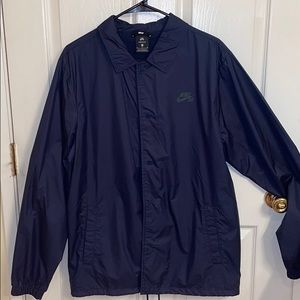 Nike SB windbreaker